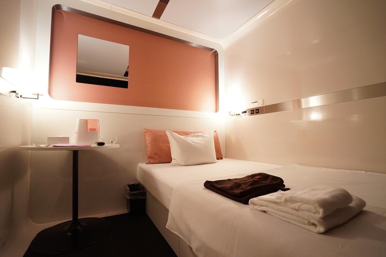 เฟิสต์ เคบิ้น อากิฮาบาระ โชวะ-โดริ Hotel โตเกียว ภายนอก รูปภาพ